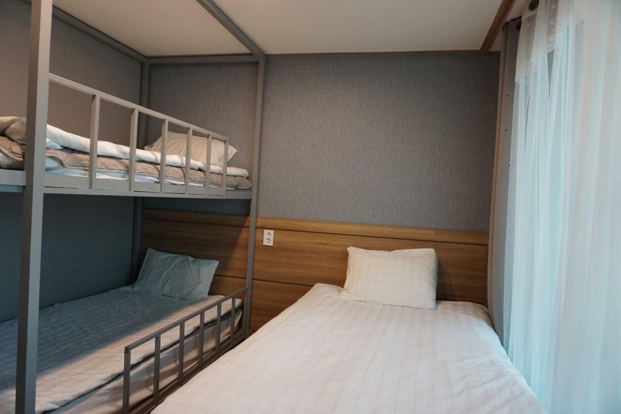 J-Honor Guesthouse Сеул Экстерьер фото