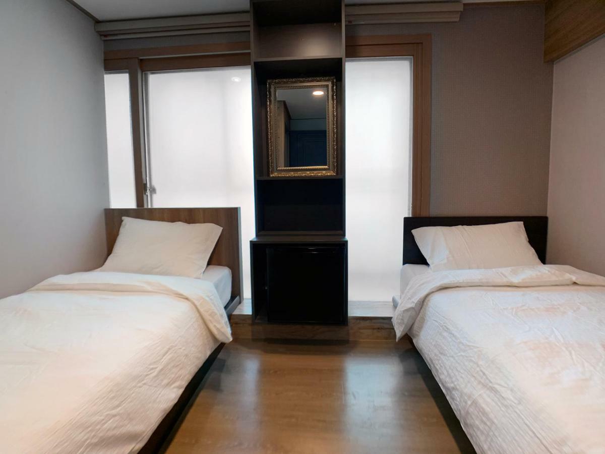 J-Honor Guesthouse Сеул Экстерьер фото