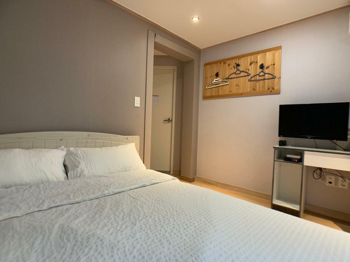 J-Honor Guesthouse Сеул Экстерьер фото